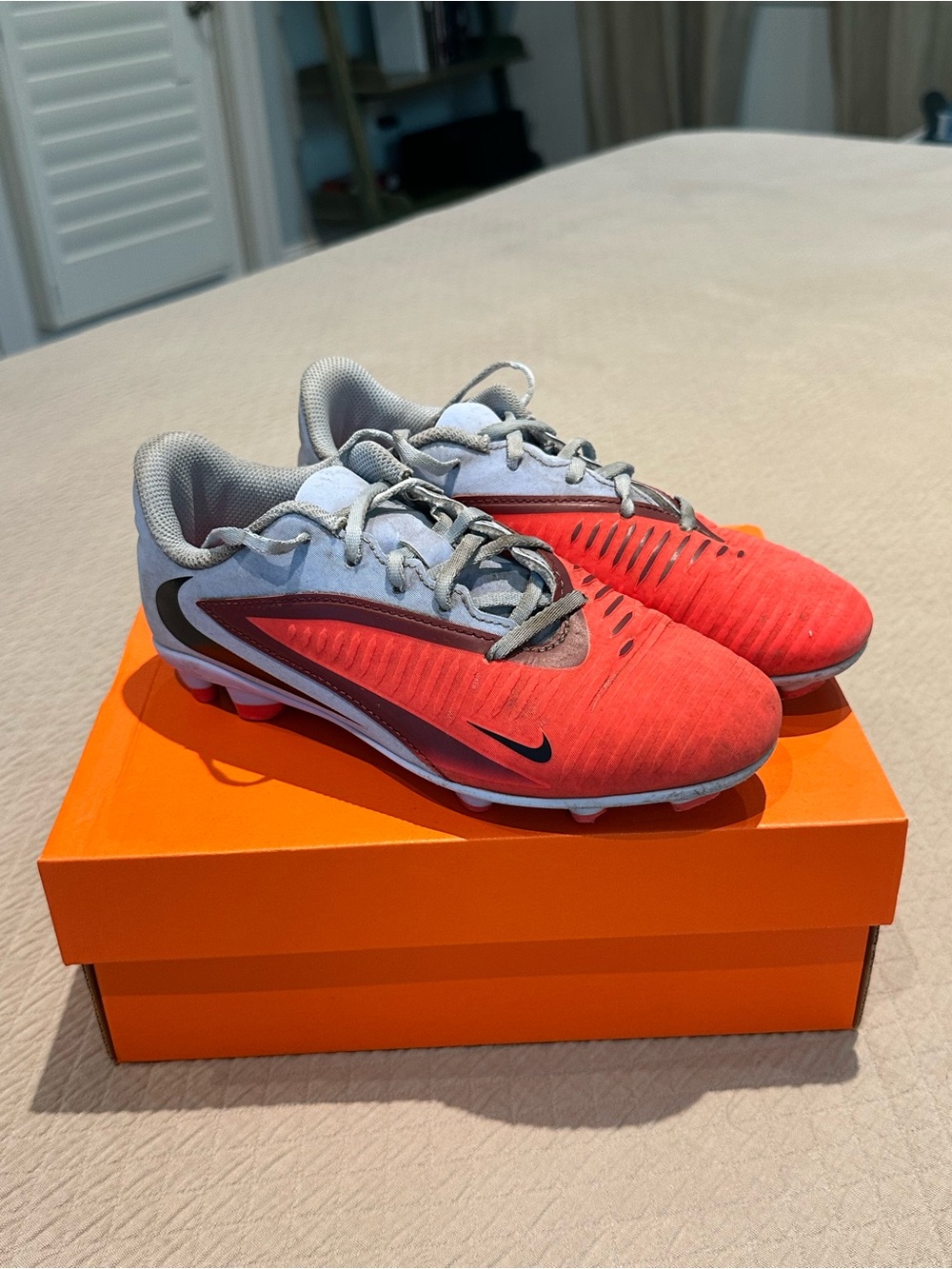 Nike Jr Phantom Kids' Soccer Cleats